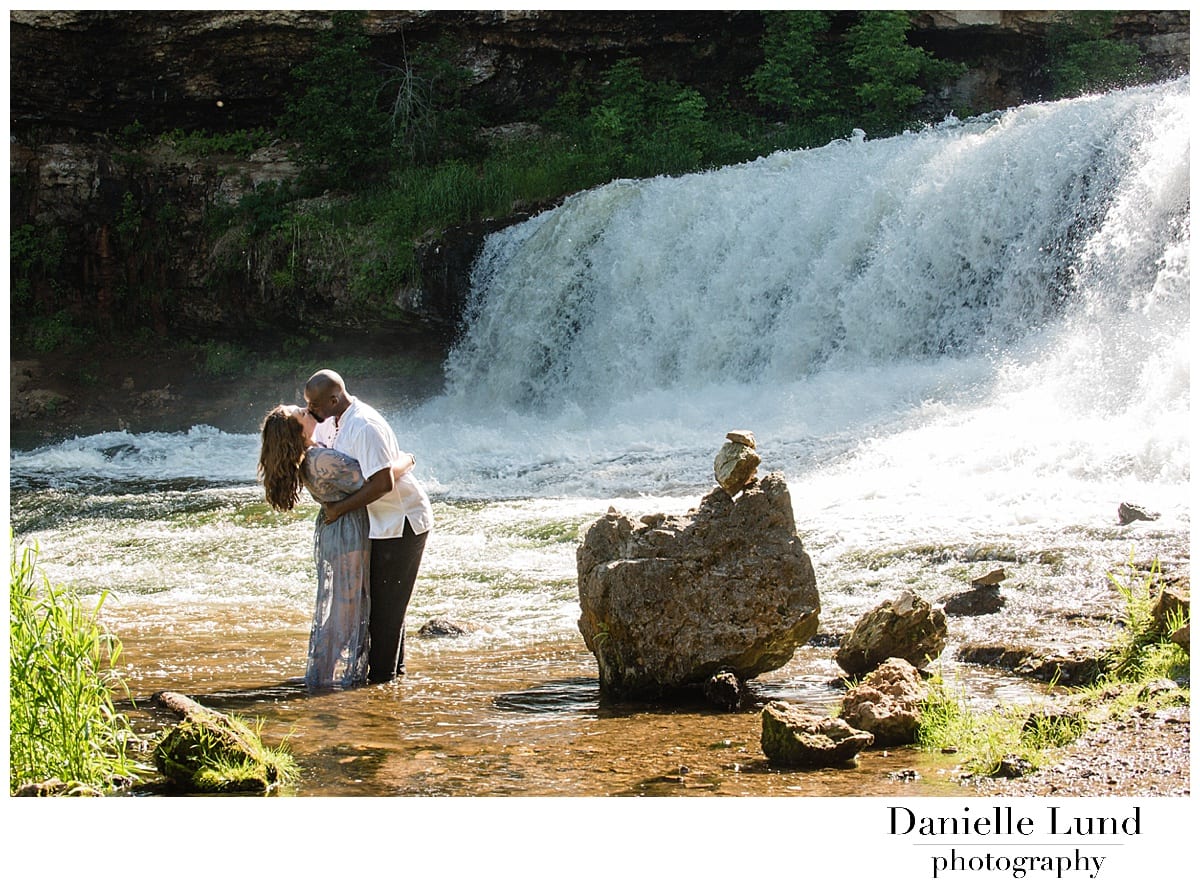 willow-river-state-park-engagement-wedding-fall-spring-photography1